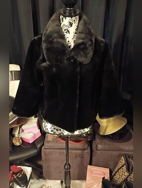 Classic Black Faux Fur Teddy Jacket with Plush Collar NWOT